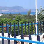 Bay View Aparthotel 3*