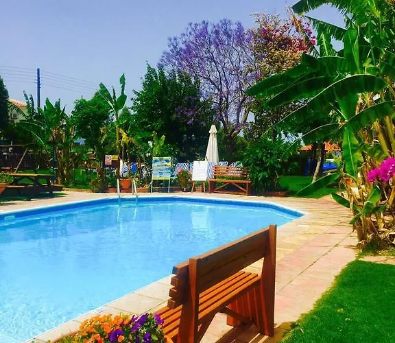 Aparthotel Bay View 3*