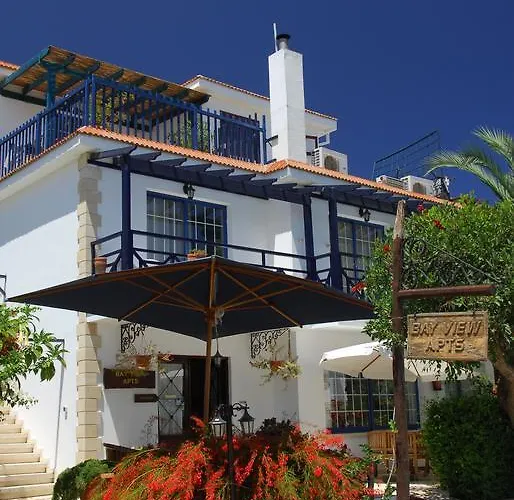 Aparthotel Bay View 3*